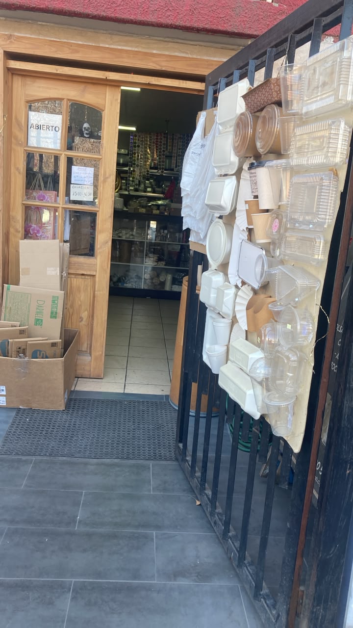 Potes y bandejas para comida y delivery — TBK Envases